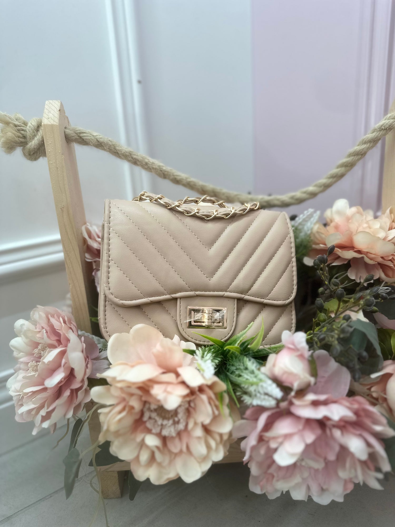 Azzurra small