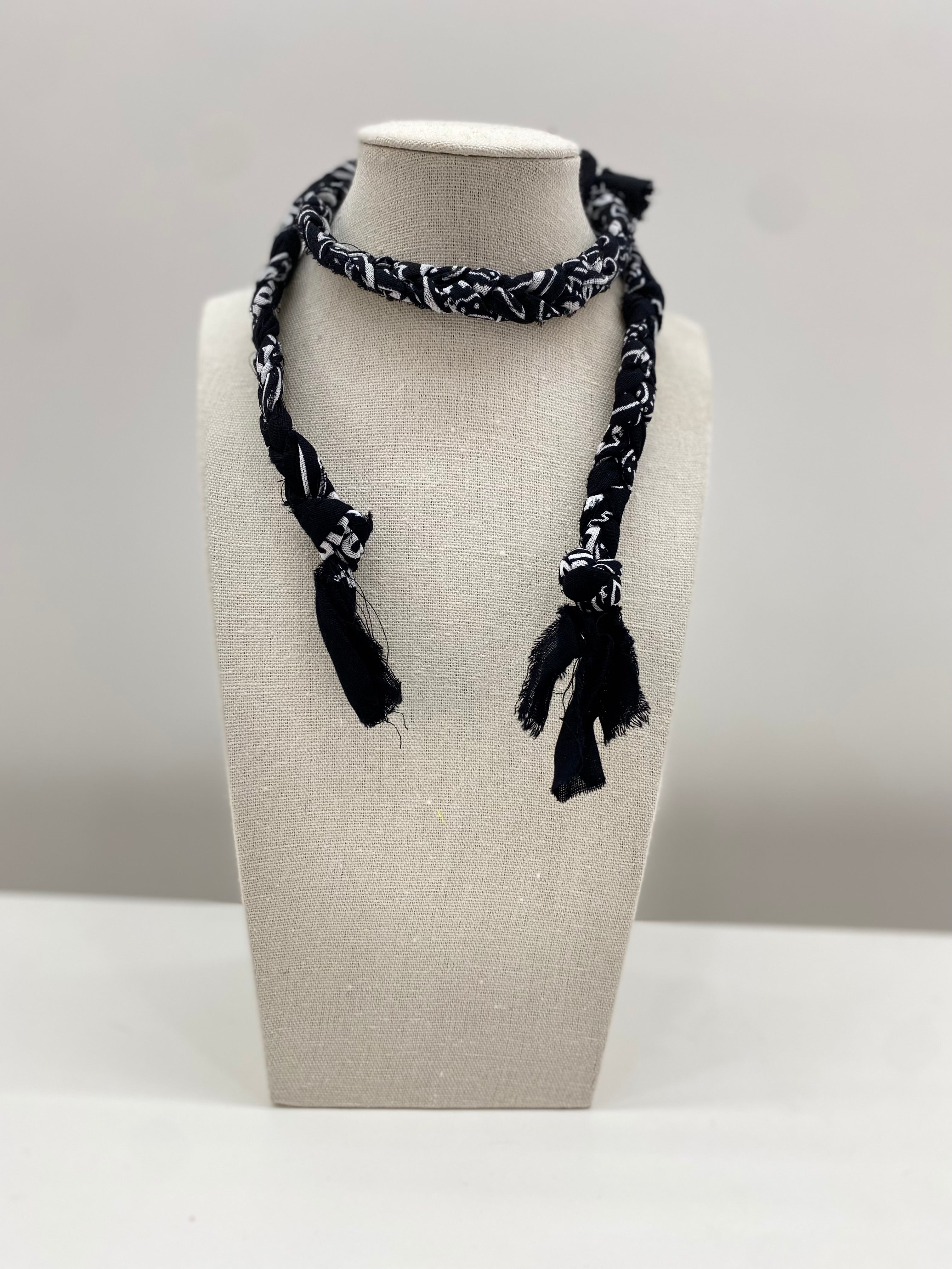 Collana bandana