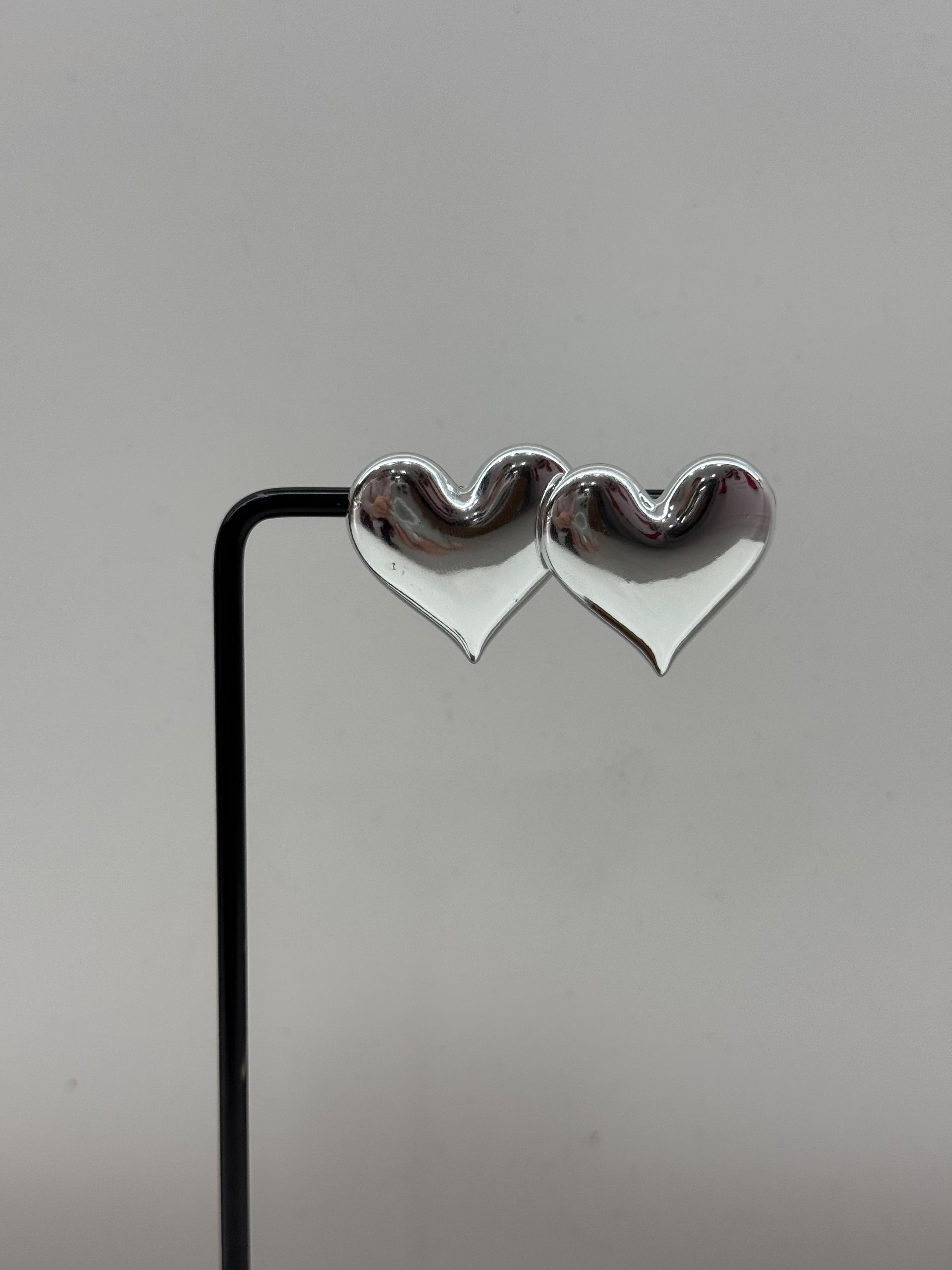 Orecchino cuore gigante